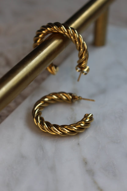 Amira Ohrringe Yasemen Store Schmuck Accessoires Edelstahl Stainless Steel 14K Vergoldet Gold jewel jewelry earring